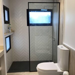 Mampara Paño Fijo con Perfileria en 4 lados 80x180