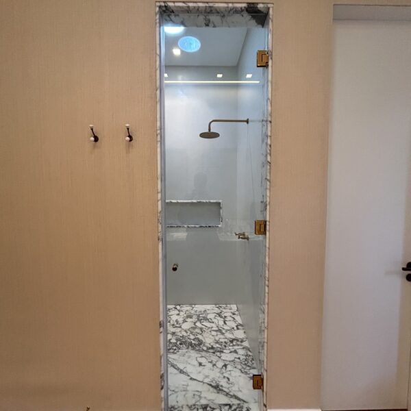 Puerta Rebatible c/ Bisagras