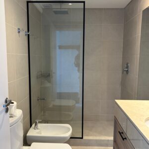 Mampara Paño Fijo sobre zócalo